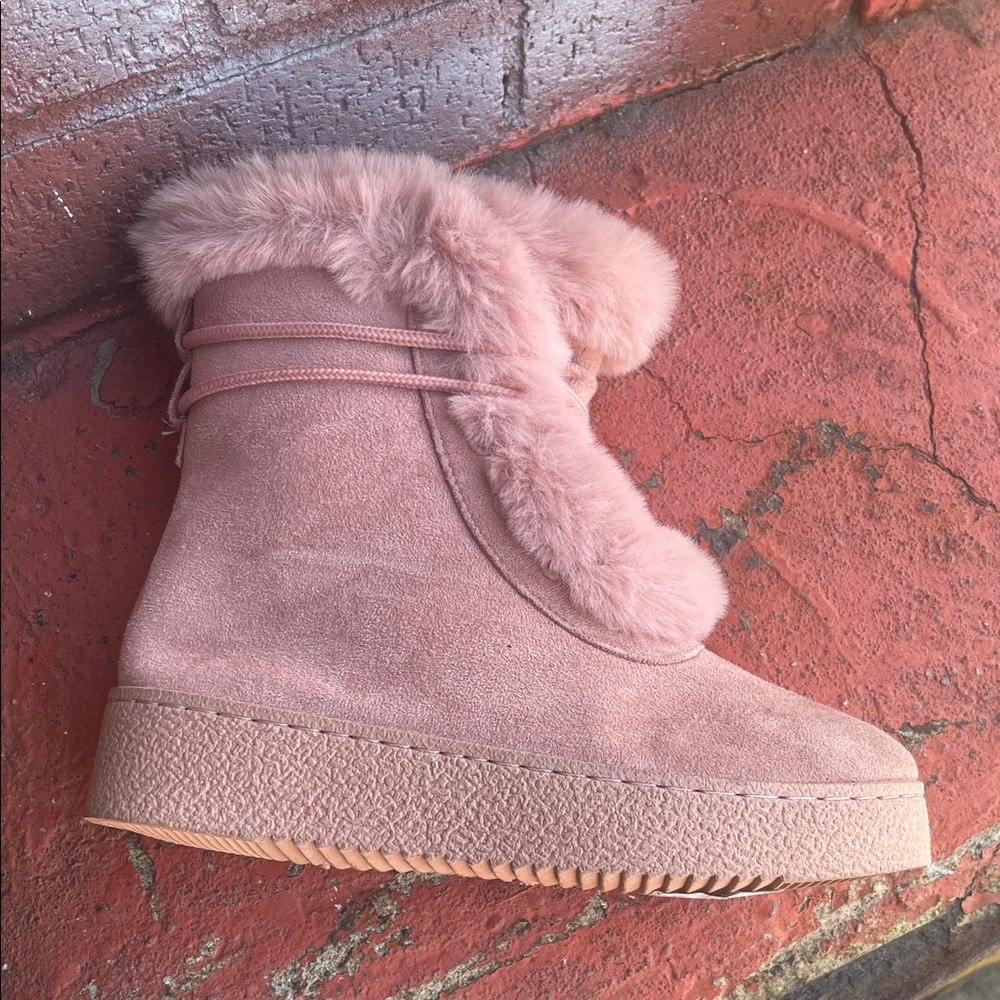 Women's Pink Fur-Lined Boots - Picture 7 of 7